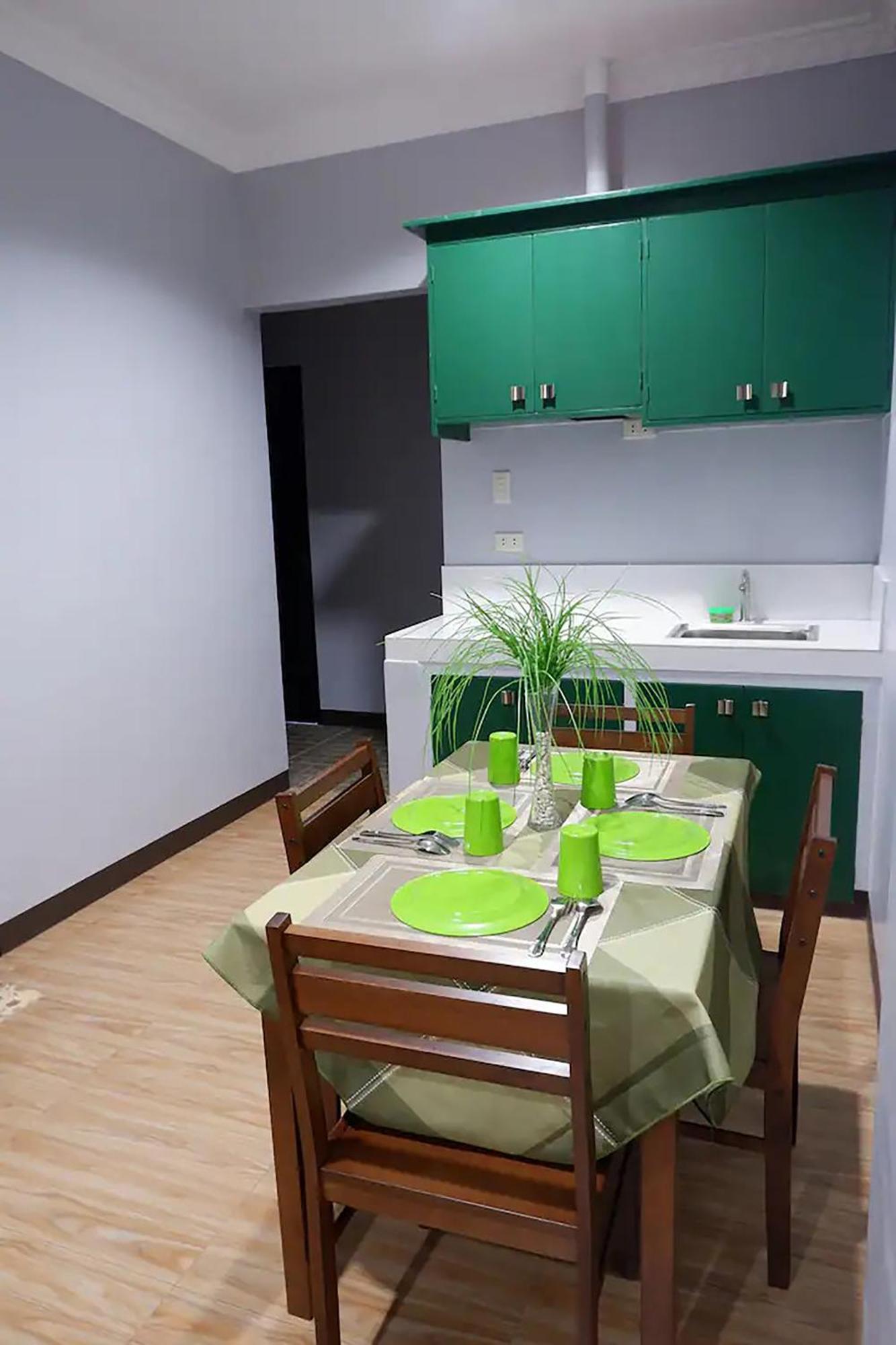Arcova Residences 2Br Apartment San Carlos  Exterior photo